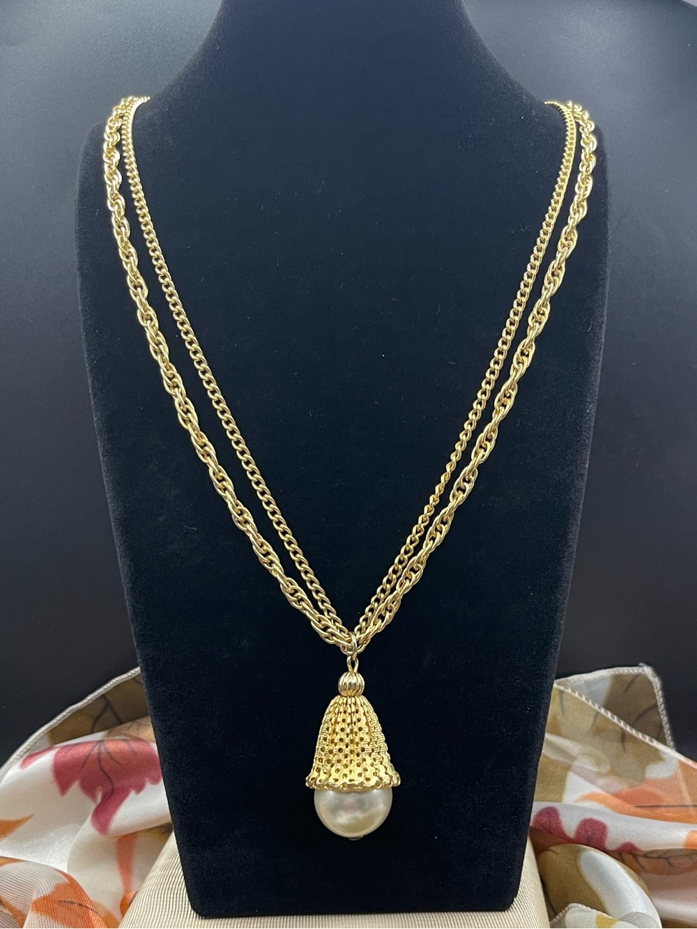VTG Gold Double Strand Layered Chain Necklace Ornate Mesh Pearl Drop Pendant 24”